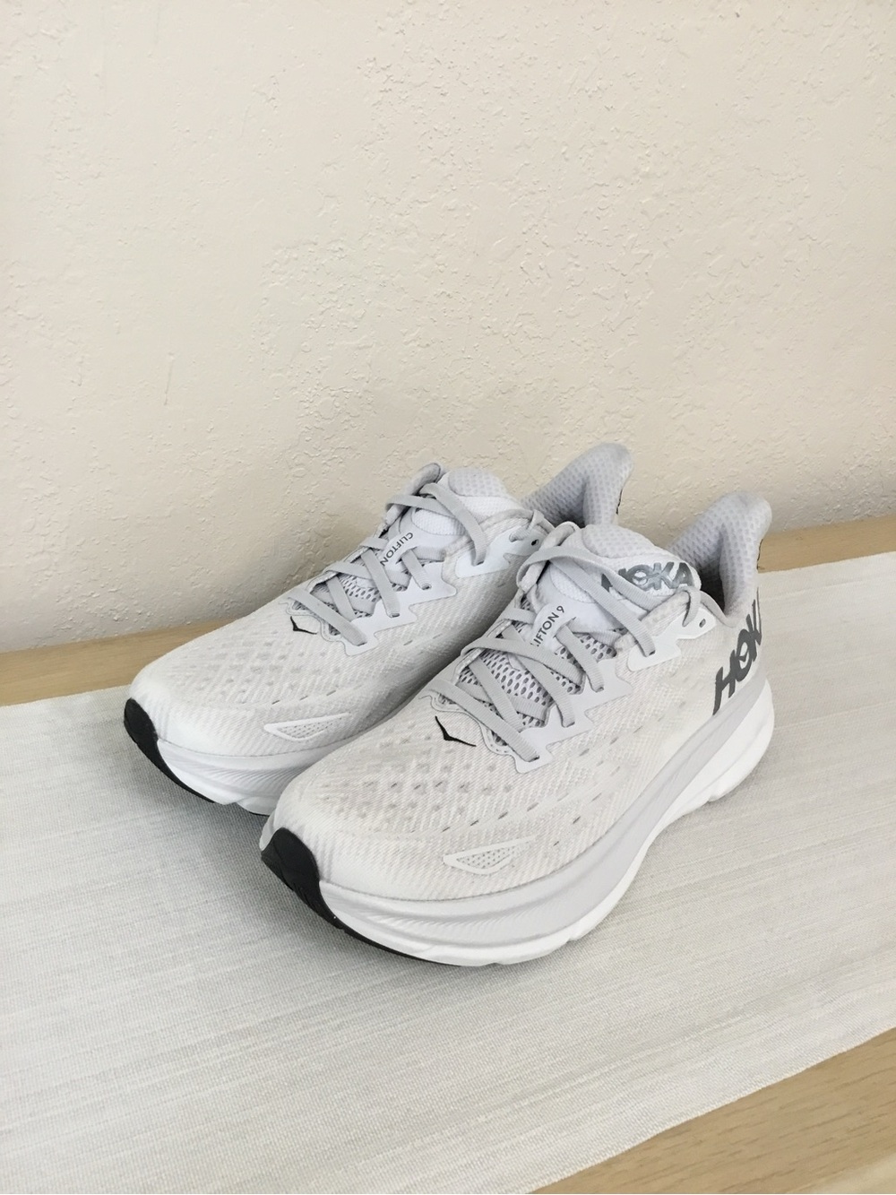 Hoka one one Clifton 9 Nimbus cloud steel wood size 9D